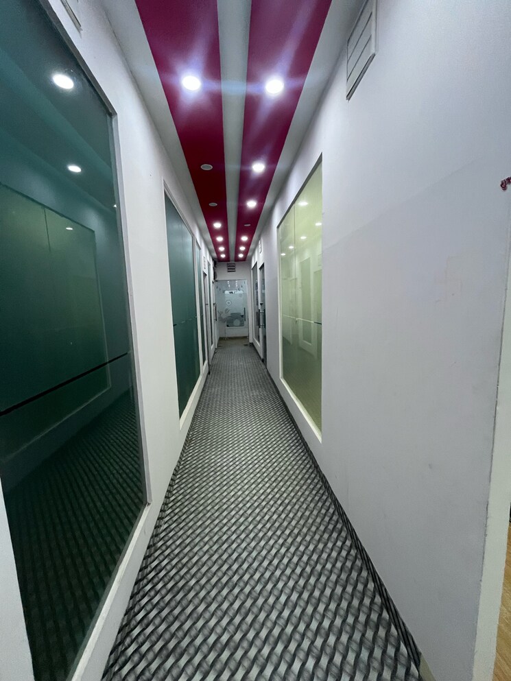 undefined, sector 2 Commercial Office Space 300 Sq.Ft. In Sector 2 Noida 8991326