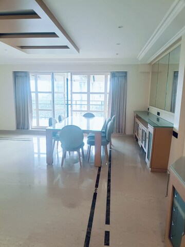 Living Room in 6 BHK Apartment at Juhu – for Rent