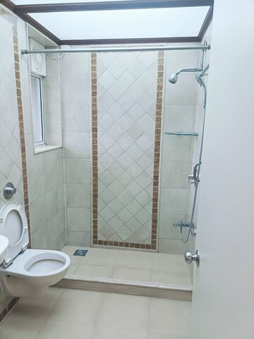 Bathroom in 6 BHK Apartment at Juhu – for Rent