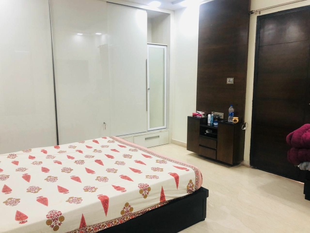 3.5 BHK + Pooja Room Builder Floor For Rent in Mansarover Garden