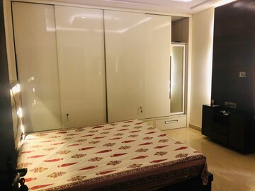 Bedroom in 3.5 BHK Builder Floor at Mansarover Garden – for Rent