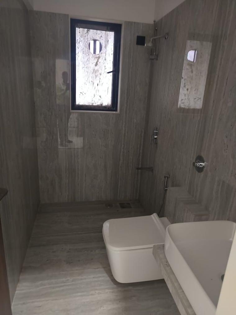 Bathroom, santacruz west 3 Bedroom 1075 Sq.Ft. Apartment In Santacruz West Mumbai 8991404