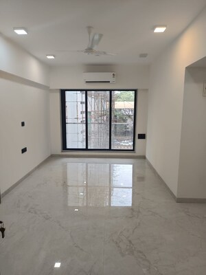 Room in 3 BHK Apartment at Santacruz West – for Sale