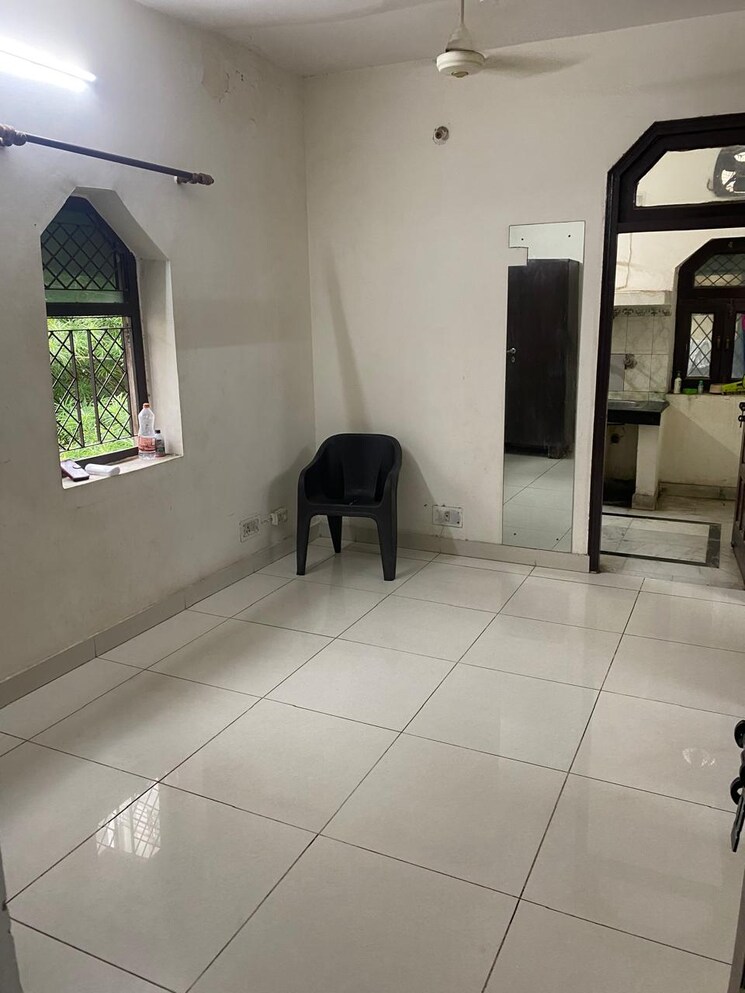 Bathroom, dlf-city-gurgaon 2 Bedroom 1263 Sq.Ft. Apartment In Sector 27 Gurgaon 8991405