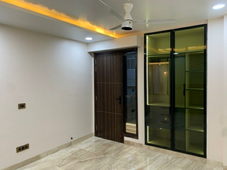 Room, mansarover garden 2.5 Bedroom 1000 Sq.Ft. Builder Floor In Mansarover Garden Delhi 8991425