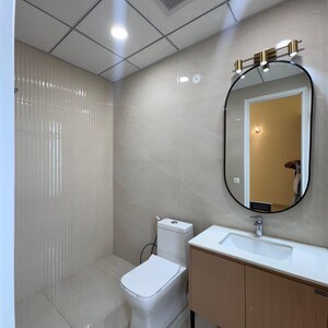 Bathroom in 3.5 BHK Apartment at SKA Destiny One, Delta Iii Greater Noida – for Sale