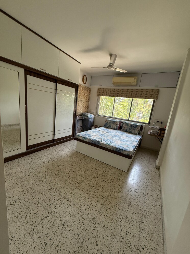 Master Bedroom, rajas society 3.5 Bedroom 2000 Sq.Ft. Apartment In Rajas Society Pune 8991438