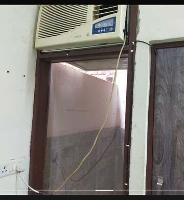 2 BHK Apartment For Rent in Shyam Kunj Gurgaon, Sector 33