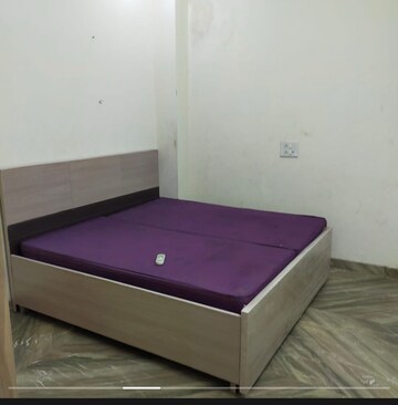 Bedroom in 2 BHK Apartment at Shyam Kunj Gurgaon, Sector 33 – for Rent