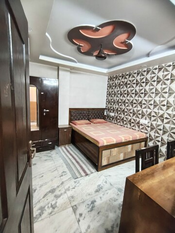 Bedroom in 3.5 BHK Builder Floor at Mansarover Garden – for Rent