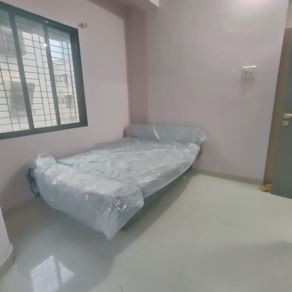 2 BHK 650 Sq.Ft. Apartment in MIG Colony