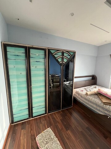 Bedroom in 2 BHK Apartment at Alta Vista Phase I, Chembur – for Rent
