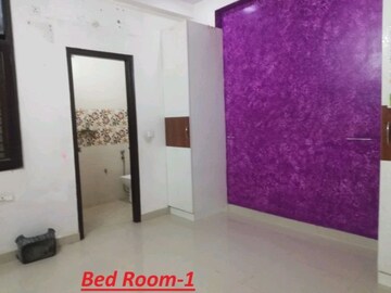 Room in 2 BHK Apartment at Krishna Vatika Society, Sector 4 Greater Noida – for Sale