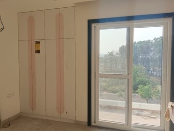 Room in 3 BHK Apartment at Madhura Nagar – for Sale