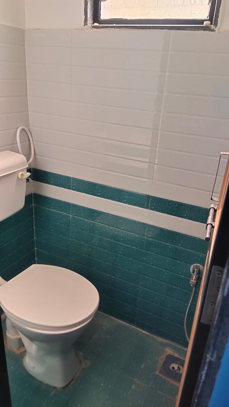 Attached Bathroom, wadgaon sheri 1 RK 375 Sq.Ft. Apartment In Wadgaon Sheri Pune 8991539