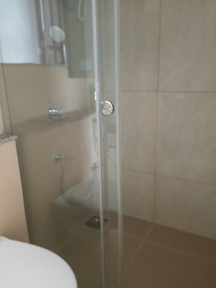 Bathroom, lnt-veridian 1 Bedroom 382 Sq.Ft. Apartment In Powai Mumbai 8991536