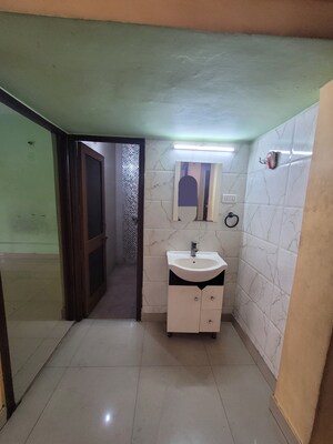 Attached Bathroom in 2 BHK Builder Floor at Dilshad Colony – for Sale