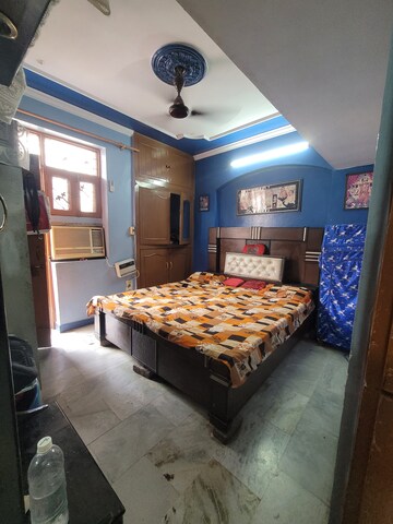 Master Bedroom in 2 BHK Builder Floor at Dilshad Colony – for Sale