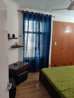 Living Room in 2 BHK Apartment at DLF Silver Oaks, Sector 26 – for Sale