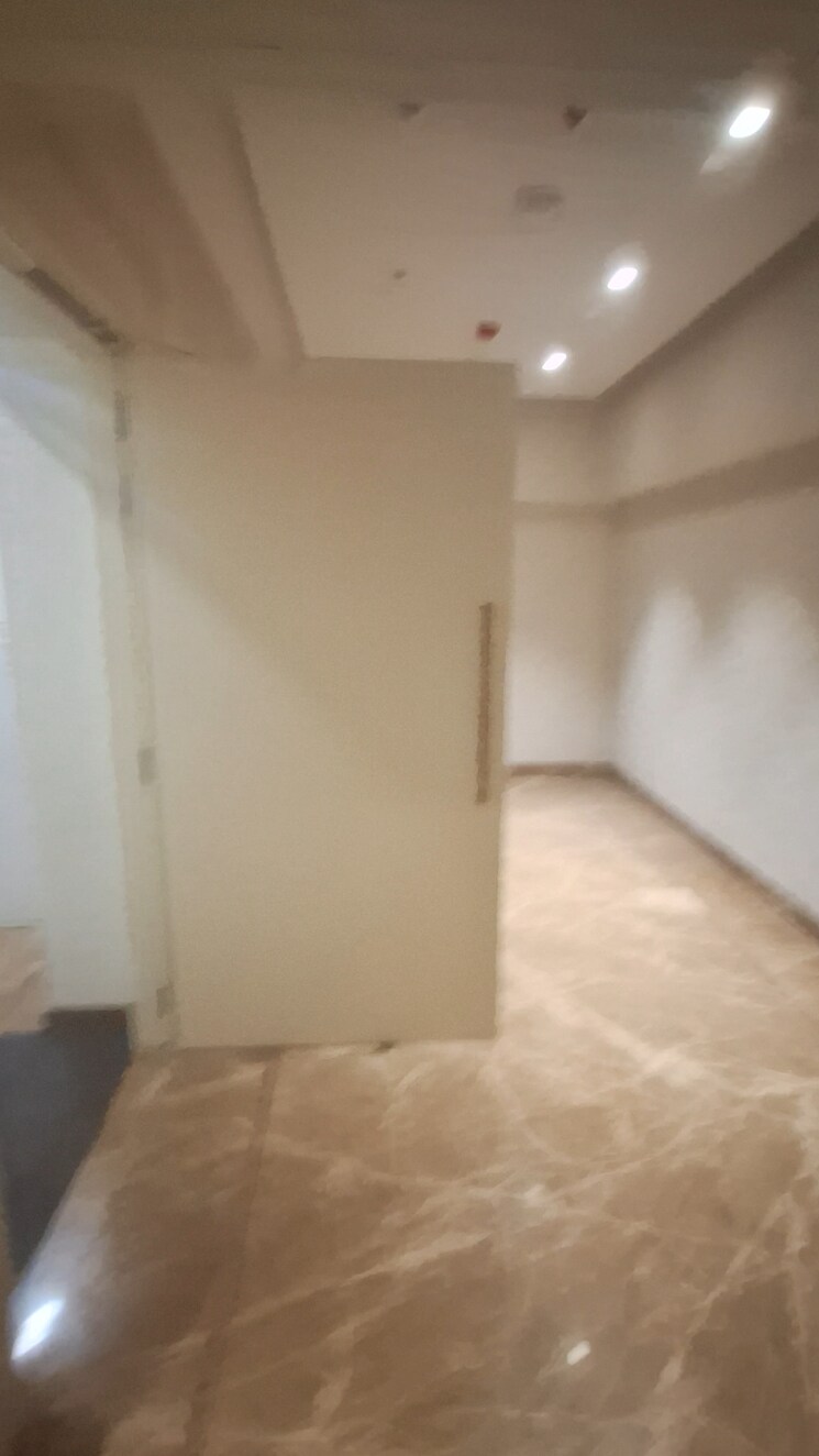 Room, leo-eminence 2 Bedroom 527 Sq.Ft. Apartment In Bandra East Mumbai 8991561