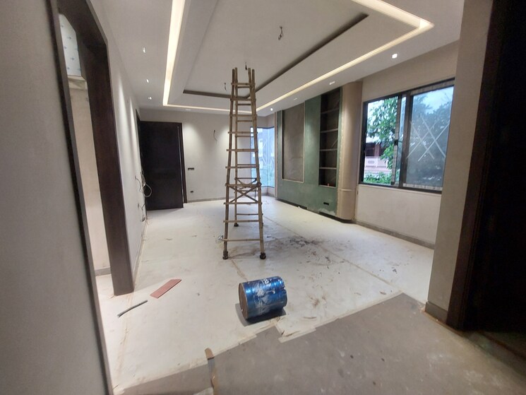 Living Room, gujranwala town 3 Bedroom 160 Sq.Yd. Builder Floor In Gujranwala Town Delhi 8991577