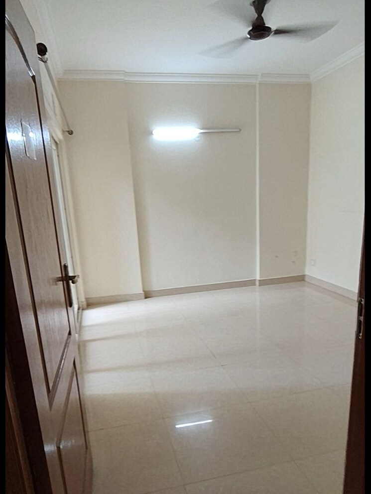 Bathroom, trident-embassy 3 Bedroom 1375 Sq.Ft. Apartment In Sector 1 Greater Noida Greater Noida 8991599