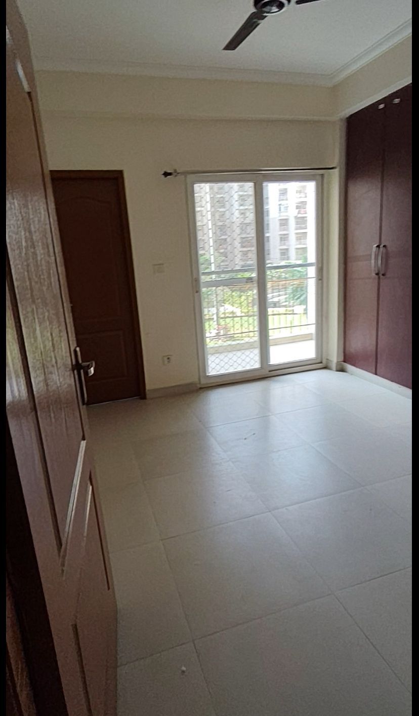 3 BHK + Extra Room 1375 Sq.Ft. Apartment in Trident Embassy