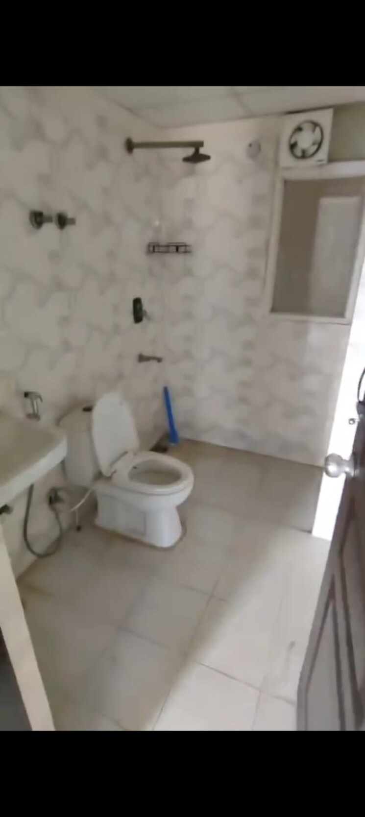 Bathroom, eros-sampoornam 2.5 Bedroom 1200 Sq.Ft. Apartment In Sector 2 Greater Noida Greater Noida 8991601