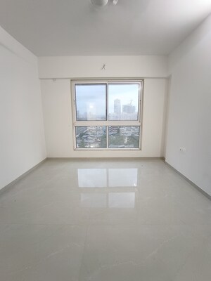 Room in 3 BHK Apartment at Shraddha Elite, Borivali West – for Sale