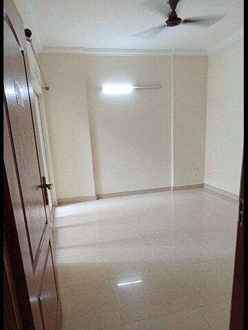 Bathroom in 2.5 BHK Apartment at Fusion Homes, Tech Zone 4 Greater Noida – for Rent