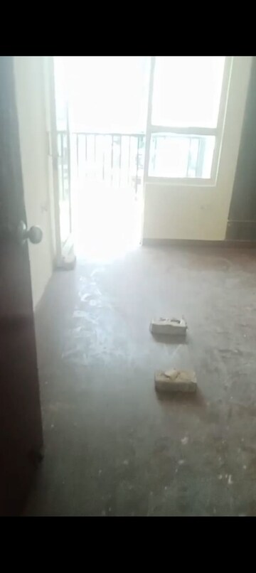 Room in 2 BHK Apartment at Galaxy North Avenue, Gaur City 1 – for Rent