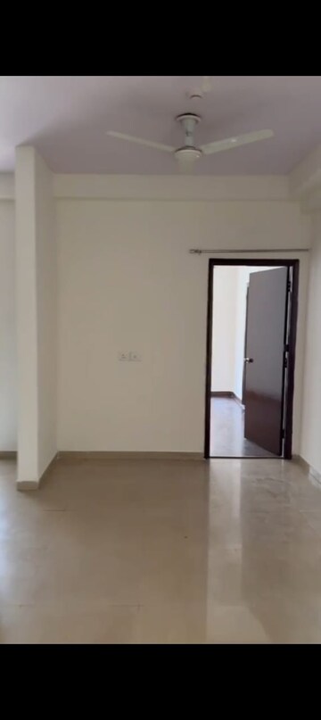 Room in 3 BHK Apartment at Mahagun Mywoods, Sector 16c Greater Noida – for Sale