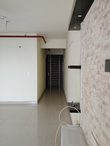 Building Lobby in 3.5 BHK Apartment at Kursi Road – for Rent