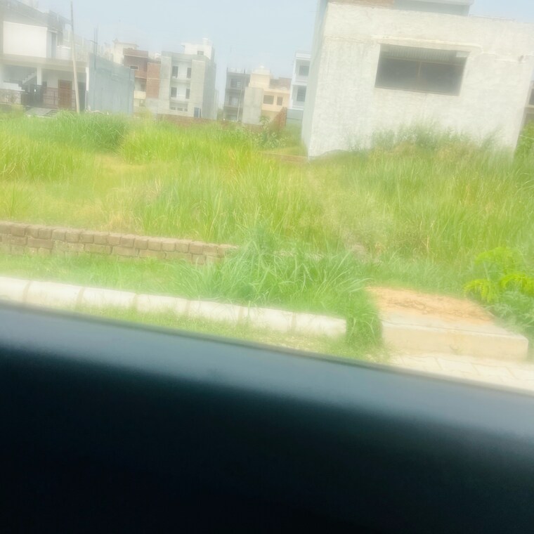 Garden, aerocity  231 Sq.Yd. Plot In Aerocity Mohali 8991621