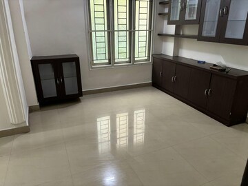 Room in 2 BHK Builder Floor at Madhapur – for Rent