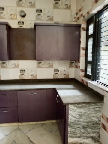 Kitchen in 2 BHK Builder Floor at Sector 25 – for Rent