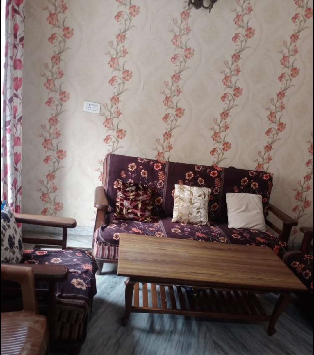 3 BHK Builder Floor For Rent in 3bhk 2bathroom Furnished 