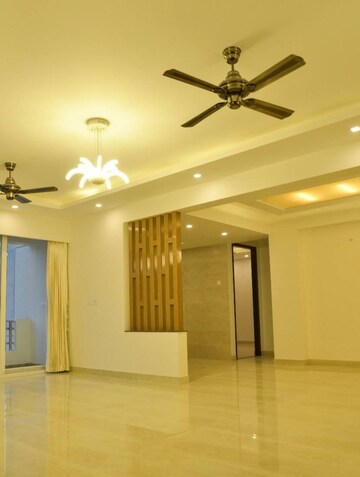 Room in 4 BHK Independent House at Sahastradhara Road – for Rent