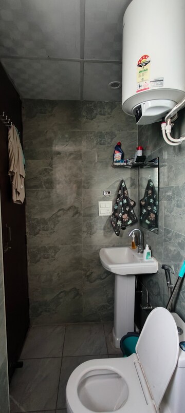 Bathroom in 1 BHK Builder Floor at Ansal Palam Triangle, Palam Vihar Extension – for Rent