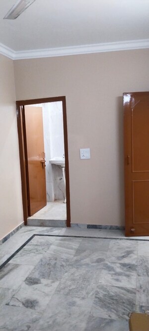 Room in 1 BHK Builder Floor at Govindpuri – for Sale