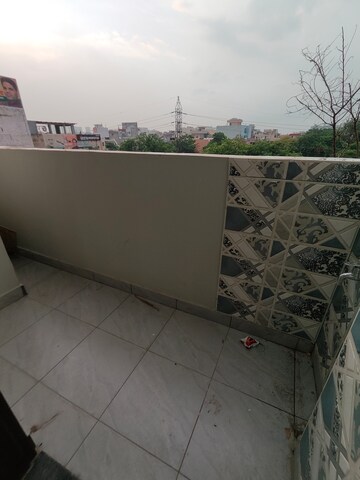 Bathroom in 1 BHK Builder Floor at Ansal Palam Triangle, Palam Vihar Extension – for Rent