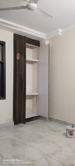 Room in 1 BHK Builder Floor at Govindpuri – for Sale