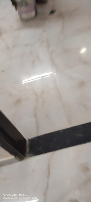 Furnished Amenities in 1 BHK Builder Floor at Govindpuri – for Sale