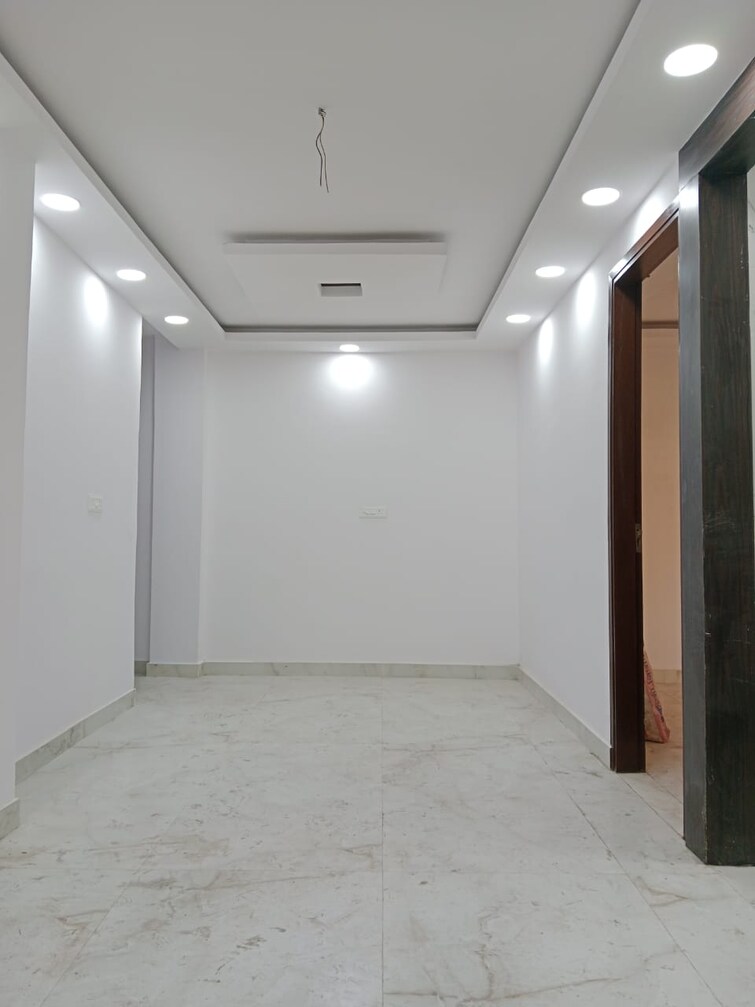 Cover Image, govindpuri 3 Bedroom 900 Sq.Ft. Builder Floor In Govindpuri Delhi 8991707