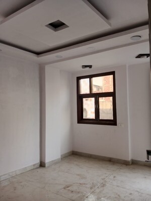 Room in 3 BHK Builder Floor at Govindpuri – for Sale