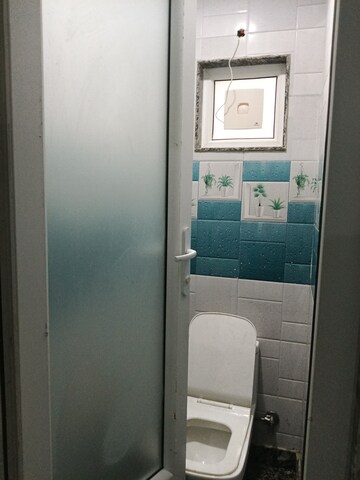 Bathroom in 2 BHK Apartment at Karol Bagh – for Rent