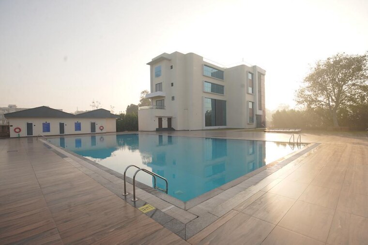 Swimming Pool, sector 113 3 Bedroom 227 Sq.Yd. Apartment In Sector 113 Mohali 8991730