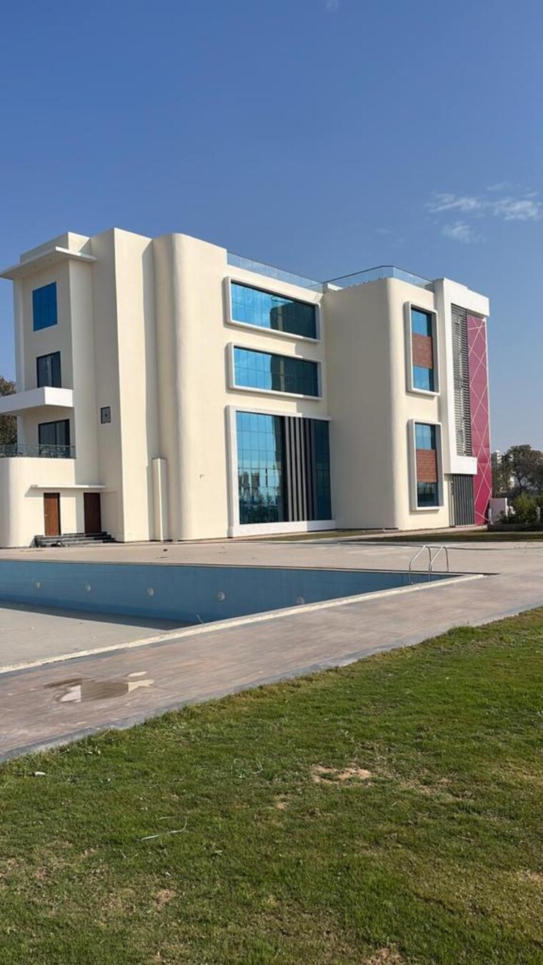 Exterior View, sector 113 3 Bedroom 227 Sq.Yd. Apartment In Sector 113 Mohali 8991730