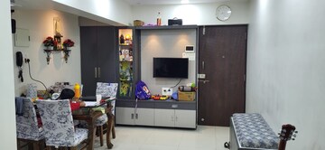 Furnished Amenities in 1 BHK Apartment at Bhoomi Samarth, Goregaon East – for Rent