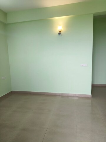 Room in 4 BHK Apartment at Civitech Sampriti, Sector 77 – for Rent